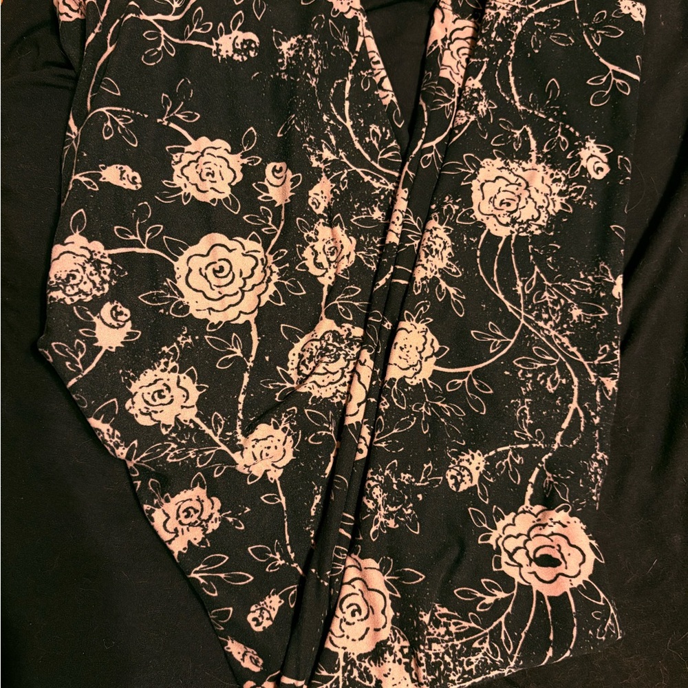LuLaRoe Black and Pink Floral Leggings